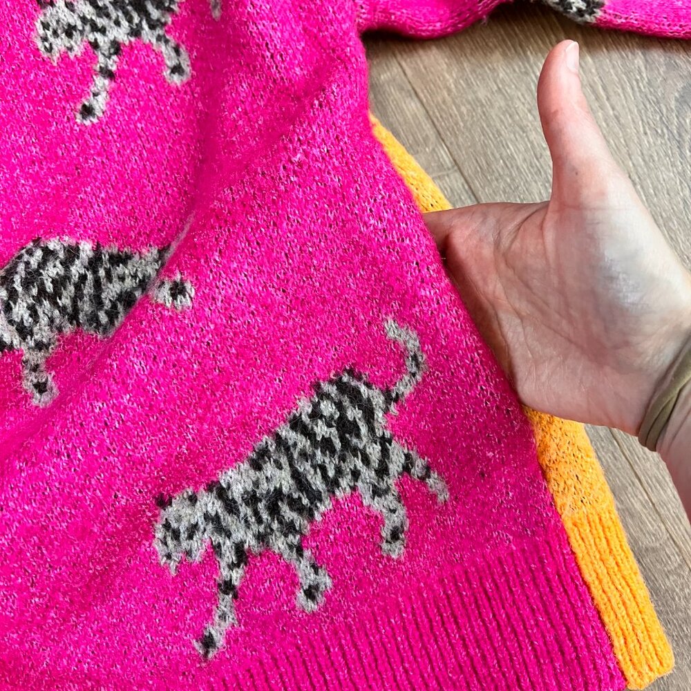 Bibi Cheetah Tiger Animal Cozy Bright Pink Orange Cardigan Sz S - Picture 10 of 11
